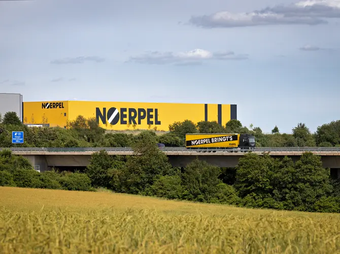 Blick über Autobahn 2